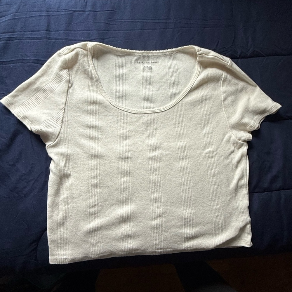 American Eagle Outfitters Cream Fitted Short Sleeve T-Shirt/Crop Top